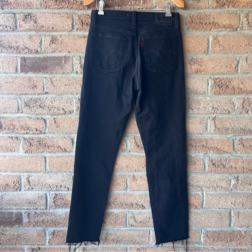 LEVI’S Wedgie Skinny Jeans Black Distressed High Rise Raw Hem 25 - Picture 8 of 16